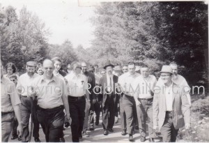 Rabbi Avigdor Miller Nature Walk During Yarchi kalla Summer 1973 at Glen zuckers wild hotel in Glen Wild, NY